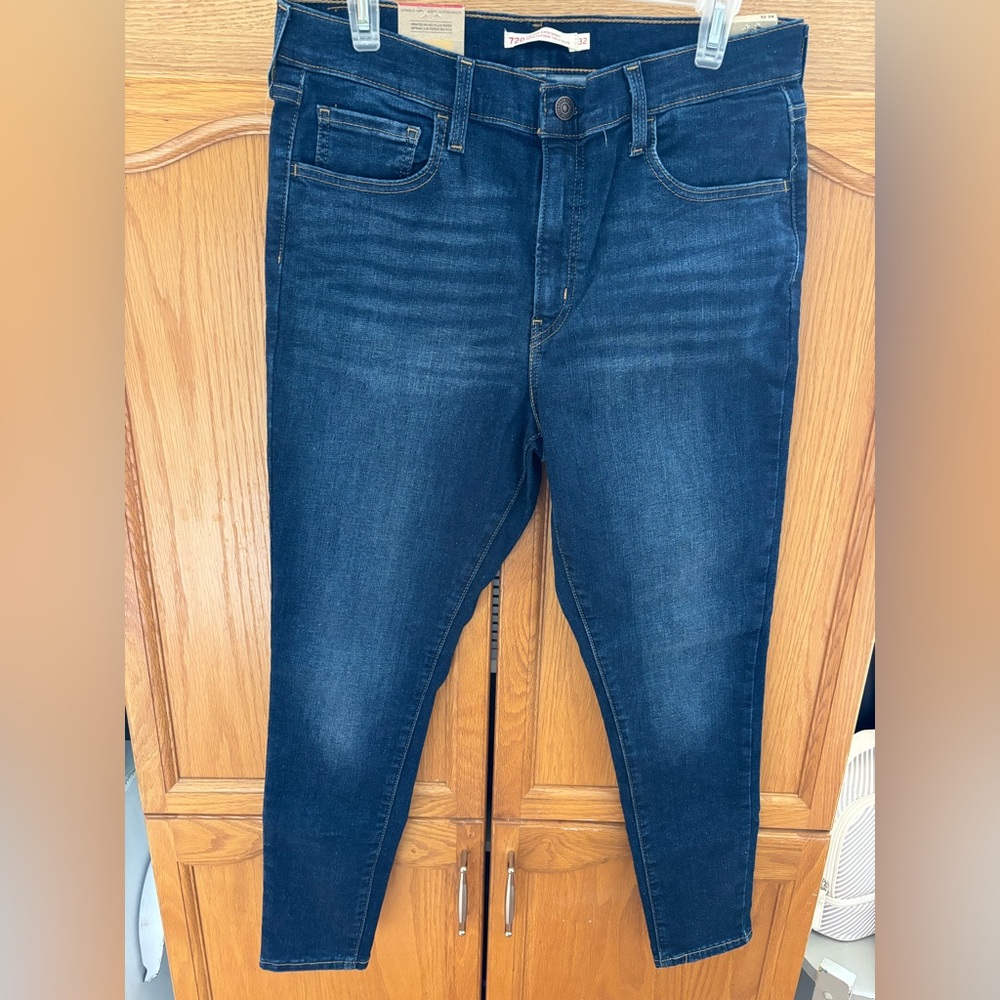 Women Levi's Blue Super skinny high rise size 32